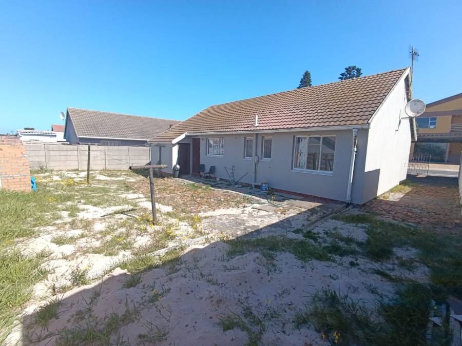 3 Bedroom Property for Sale in Strandfontein Western Cape